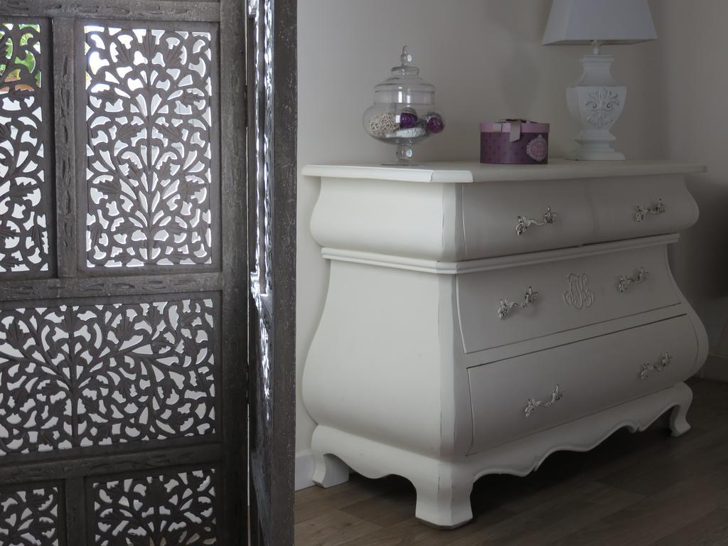 La Maison Sur Les Nuages Hotell Saint-Christophe  Rum bild