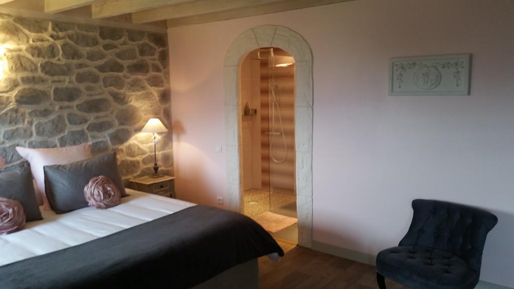 La Maison Sur Les Nuages Hotell Saint-Christophe  Rum bild
